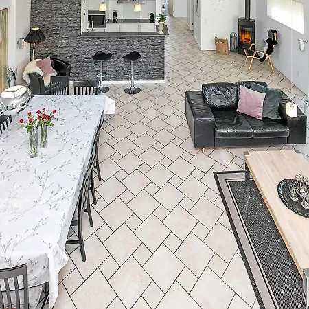 Holiday home Stunning In Blvand With Wifi Blavand